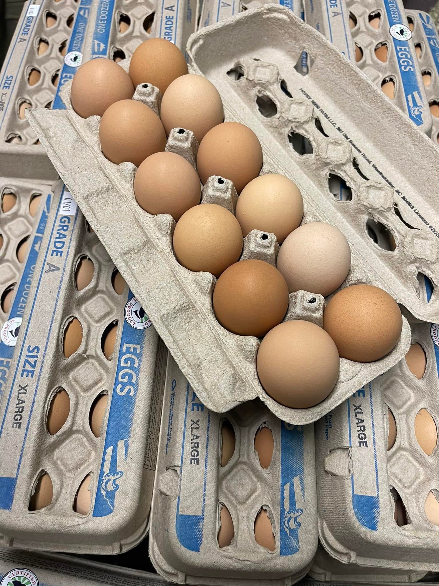 Farm Fresh Local Eggs, 1 Dozen